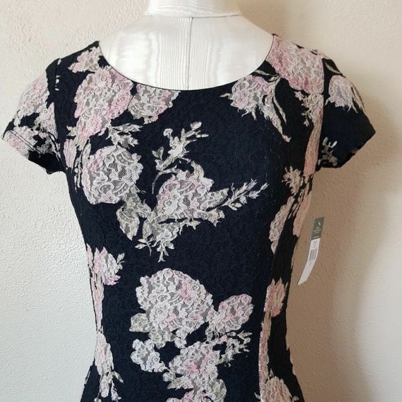 NWT WOMEN LAUREN Ralph Lauren Floral Lace dress - Picture 4 of 7